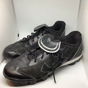 Under armour black baseball cleats size 11